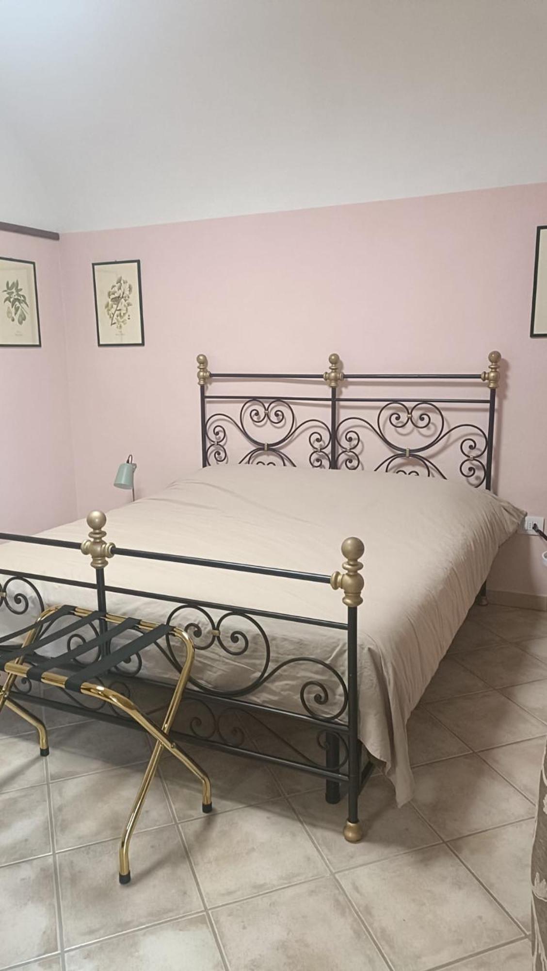 Il Cortile Di Greta Bed & Breakfast Lu (Piedmont) Exterior foto